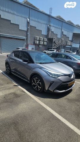 C-HR Chick היברידי אוט׳ 1.8 (98 כ״ס)