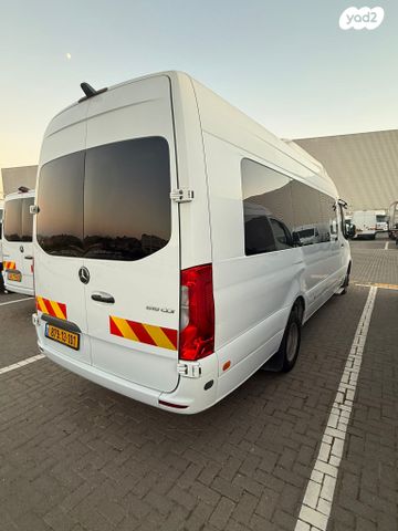 מודעת רכב מרצדס-בנץ ספרינטר