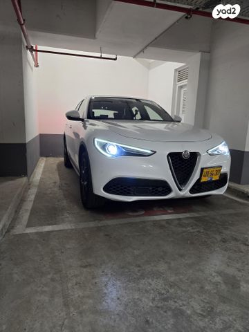 מודעת רכב אלפא רומיאו סטלביו
