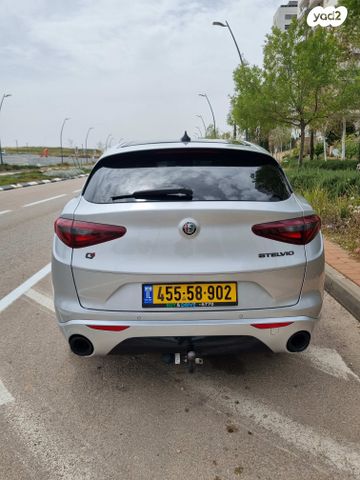 אלפא רומיאו סטלביו