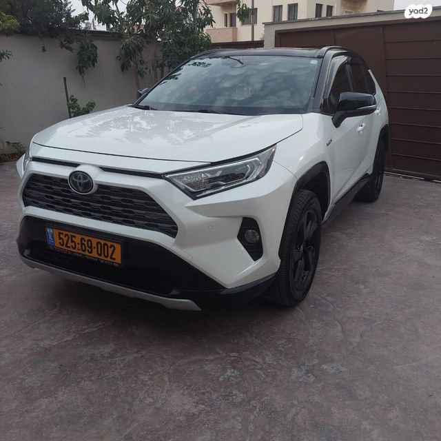 מודעת רכב טויוטה RAV4