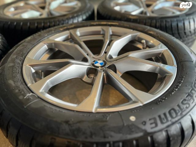 feedItemObj.data.row_1