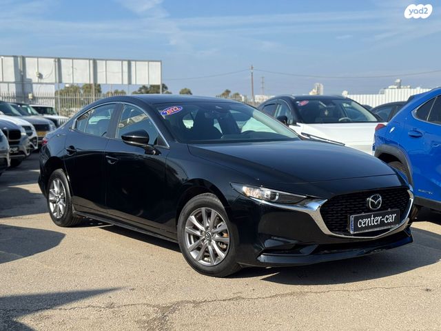 מאזדה 3