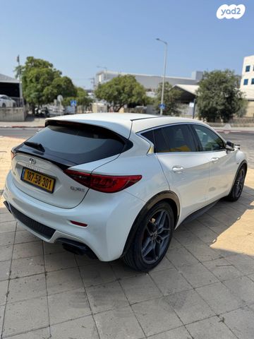 אינפיניטי Q30