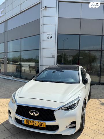 אינפיניטי Q30