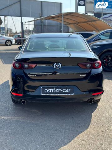 מאזדה 3