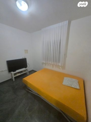 גג/ פנטהאוז, נעמי שמר 18, הכרם ב, עכו