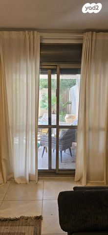 דירת גן, ברל כצנלסון 10, קרית ספיר, כפר סבא