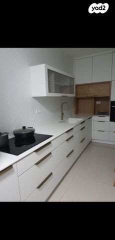 דירת גן, ה' באייר 9, רובע הקריה, הסיטי, אשדוד