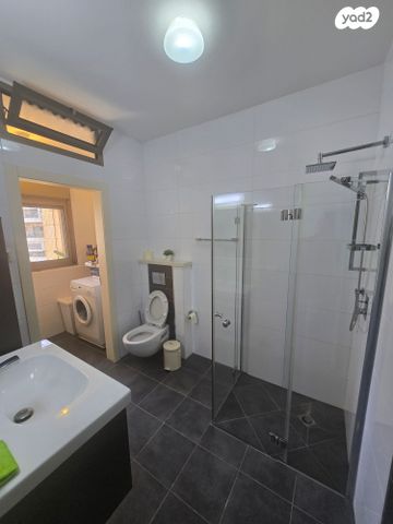 גג/ פנטהאוז, נעמי שמר 18, הכרם ב, עכו