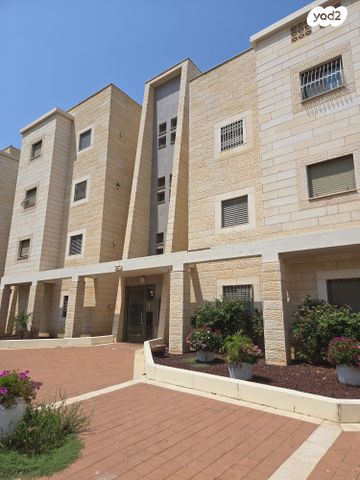 גג/ פנטהאוז, נעמי שמר 18, הכרם ב, עכו