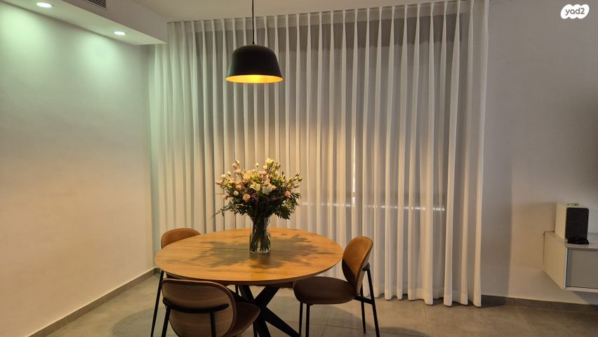 גג/ פנטהאוז, מבצע שלמה 1, המחנה הצבאי, קרית מלאכי