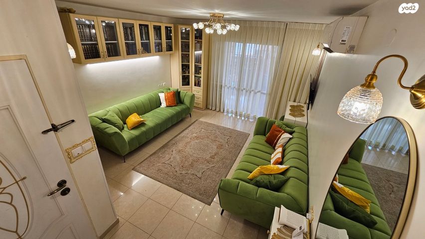 רבן יוחנן בן זכאי 72