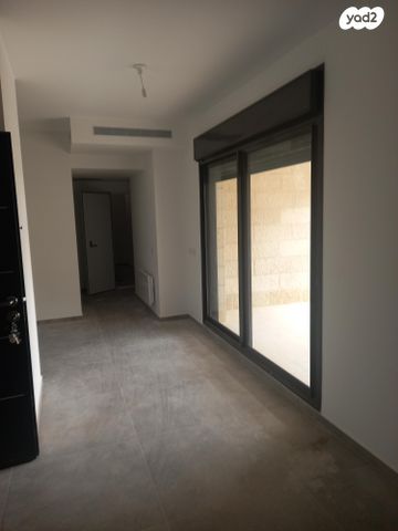 דירה, רותם 24, המגרסה, מבשרת ציון