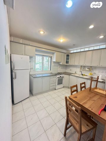 בית פרטי/ קוטג', יוסף צבי 17, תל גנים, רמת גן