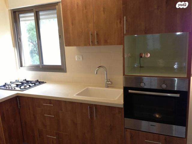 דירה, הגליל 130, נווה שאנן, חיפה