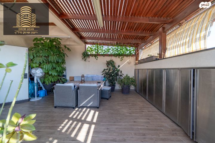 גג/ פנטהאוז, גלין, פתח תקווה