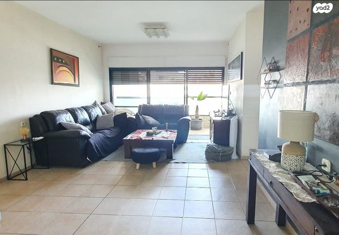 הרב צבי יהודה 2