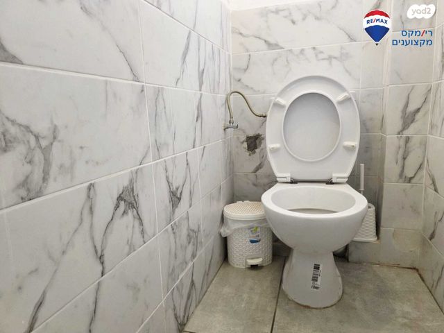 דירה, אסירי ציון, חדרה