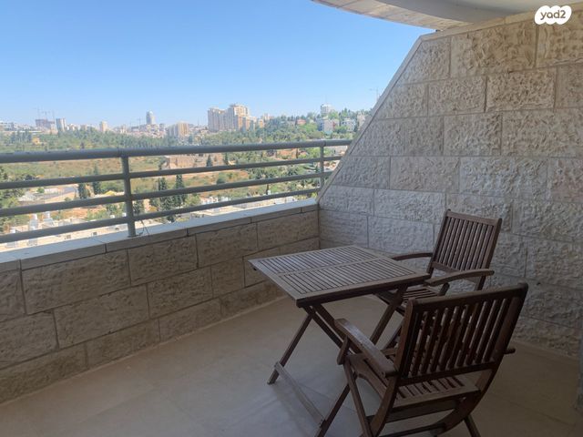 דירה, הטייסים, גבעת הורדים, רסקו, ירושלים