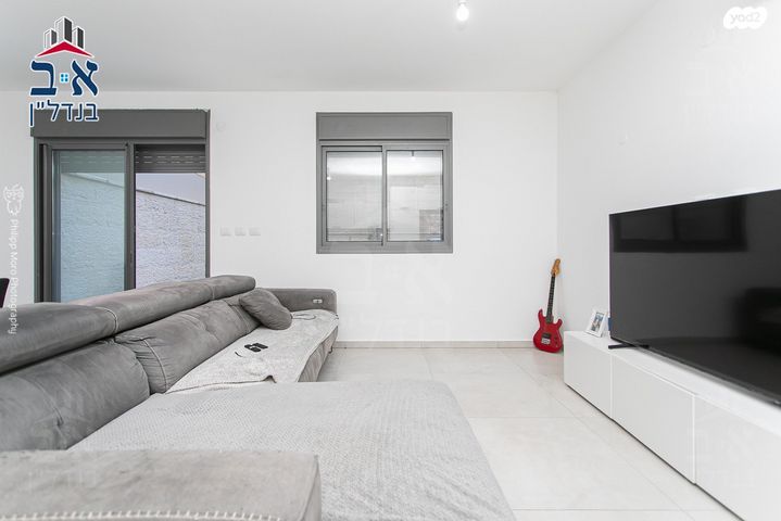 דירת גן, דרך אריק שרון, מעונות גאולה, חיפה