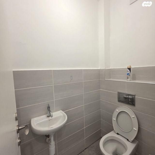 דירה, דבורה הנביאה, רובע יזרעאל סביוני העמק, עפולה