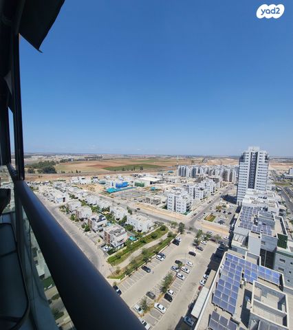 דירה, הנרייטה סאלד, כרמי גת, קרית גת