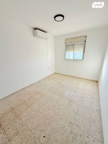 אליהו בן חור 