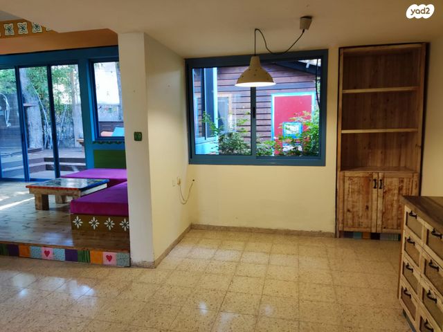 דו משפחתי, יעקב, זכרון יעקב