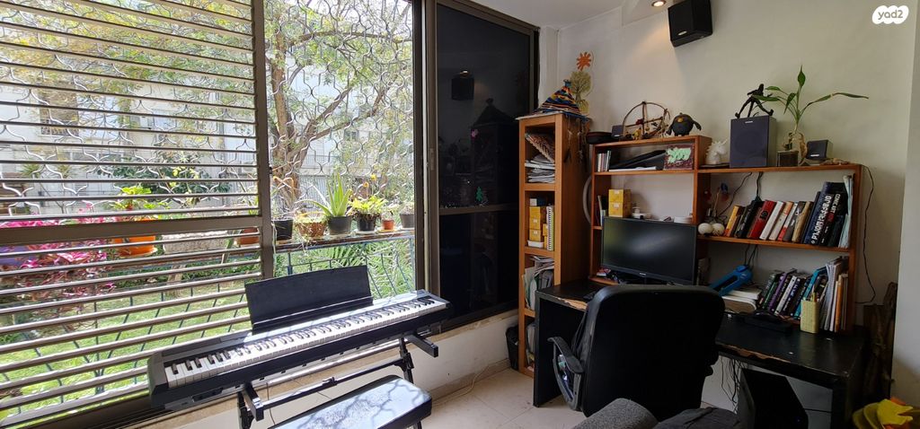 דירה, אריה שנקר, אגרובנק, חולון