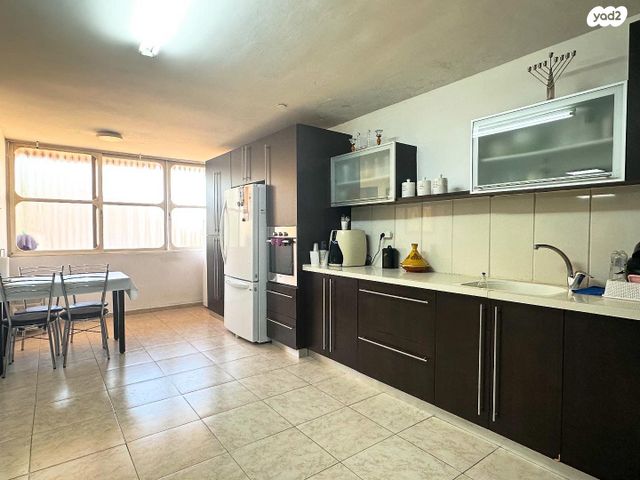 דירה, גרינבוים 16, גבעת הזיתים, פסגת לוד, לוד