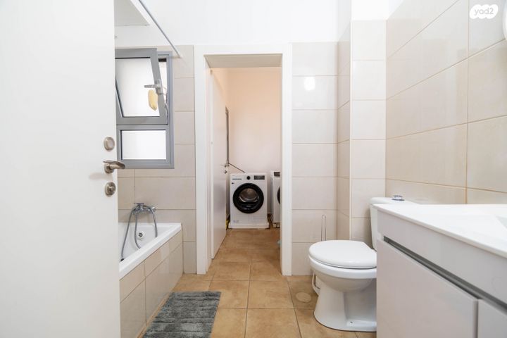 דירה, חיים חפר, הרקפות, ראשון לציון