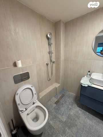 דירה, נווה גן, רמת השרון