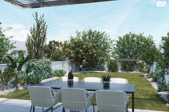 מגרשים, הצבעוני 1, נווה הפרחים, עתלית