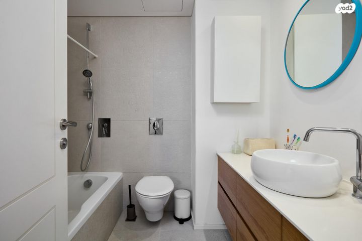 דירה, ניסים אלוני, צמרות איילון, פארק צמרת, תל אביב יפו