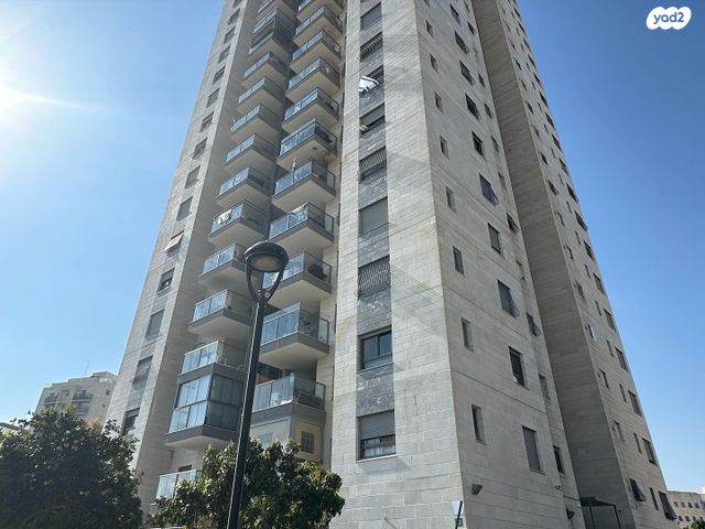 דירה, דקר, גני יער, לוד