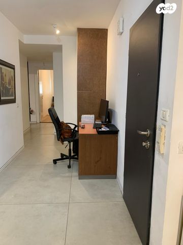 דירה, אבן עזרא 3, נווה רם, שיכון מזרחי, רמת גן