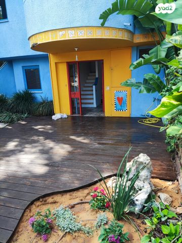 דו משפחתי, יעקב, זכרון יעקב