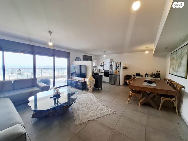 דירה, יפה נוף, כפר יונה