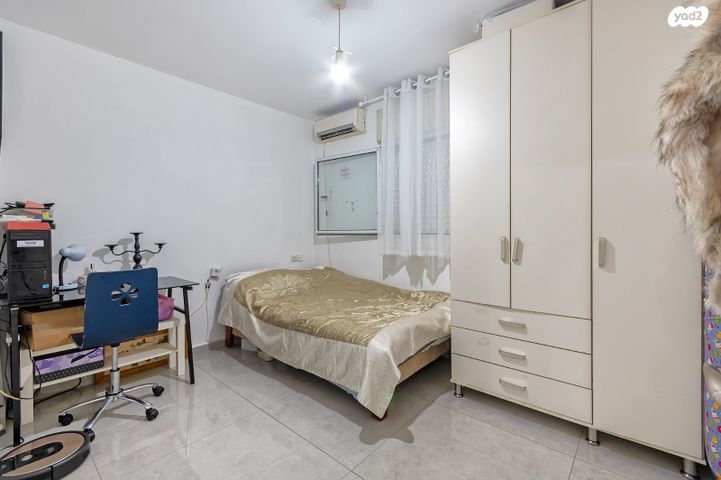 דירת גן, אזורי גדרה, גדרה