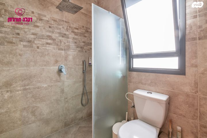 דו משפחתי, גדרה הצעירה, גדרה