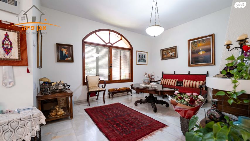 דו משפחתי, נחמן סירקין, סלע, רחובות