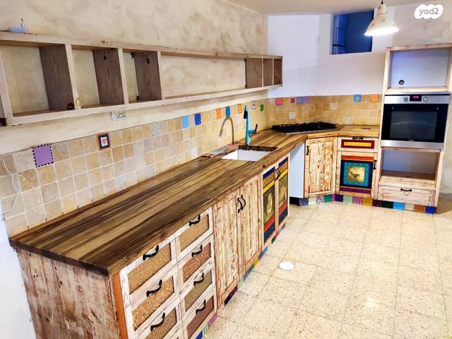 דו משפחתי, יעקב, זכרון יעקב