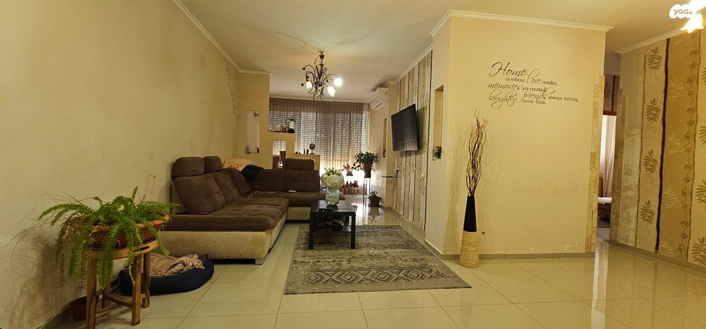 דירה, יפה נוף, גבעת אוסישקין, נהריה