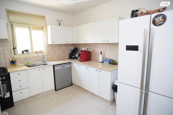 גדרה הצעירה