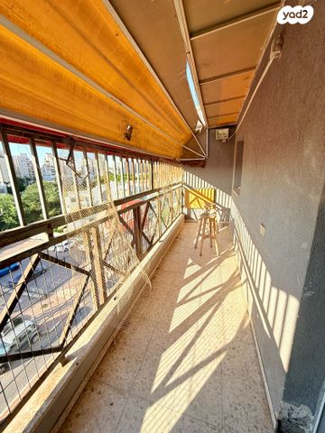 דירה, אליהו בן חור, שכונה ו', באר שבע