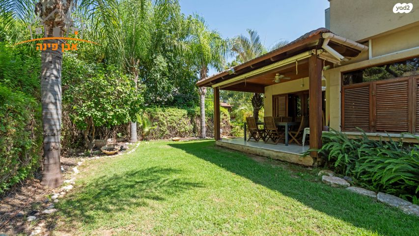 דו משפחתי, נחמן סירקין, סלע, רחובות