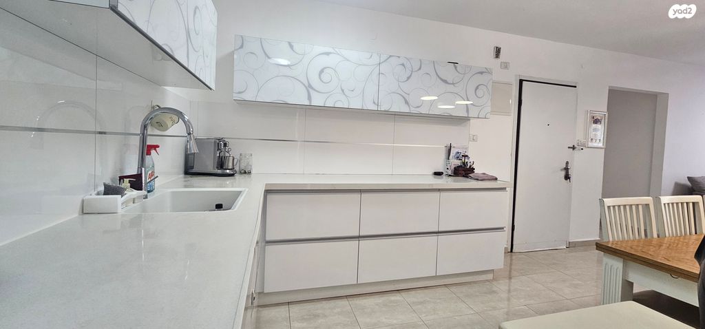 דירת גן, מבוא חיל האוויר 6, צה"ל, קרית גת