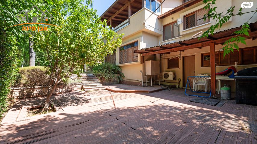 דו משפחתי, נחמן סירקין, סלע, רחובות