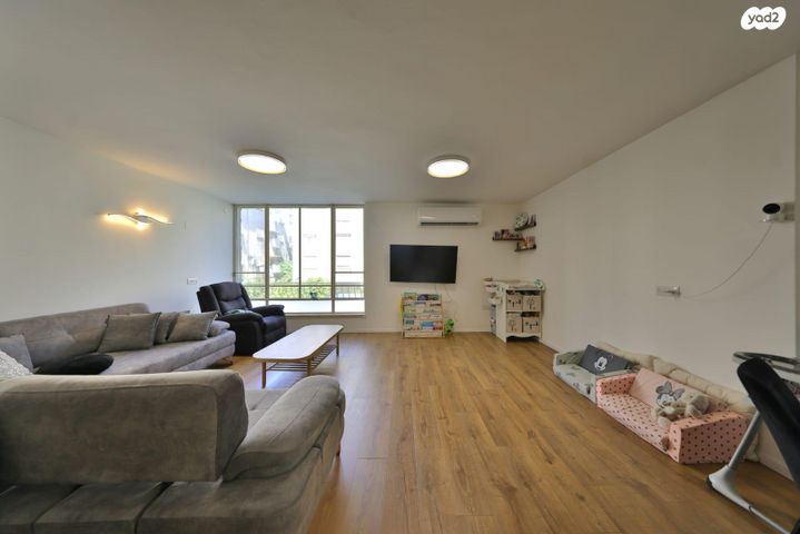 בית פרטי/ קוטג', משה שרת 13, קרית חיים מזרחית, חיפה